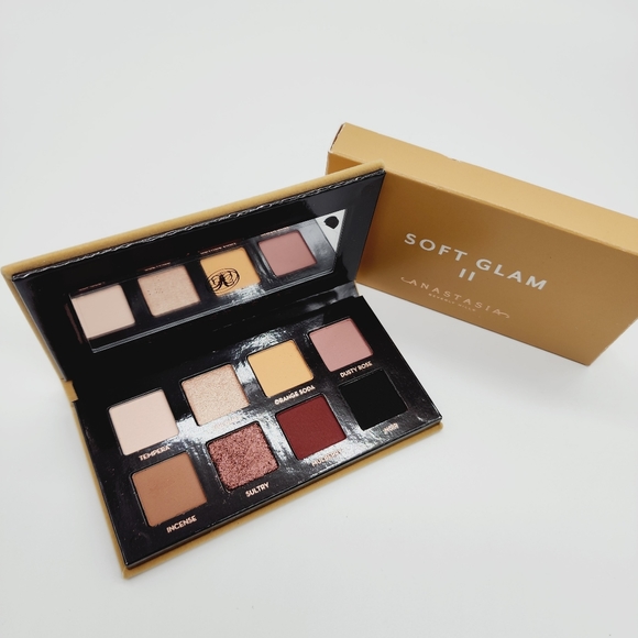 Anastasia Beverly Hills Soft Glam ll Mini Eyeshadow Pallet NEW - Picture 4 of 6